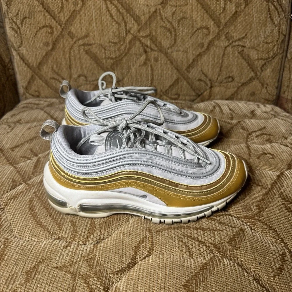 Nike Air‎ Max 97 AQ4137-001 Metallic Gold Silver Sneakers Shoes Womens 5.5